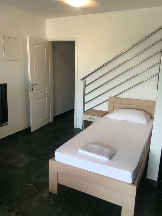 Appartement Dbk Studio Apartman à Dubrovnik Extérieur photo